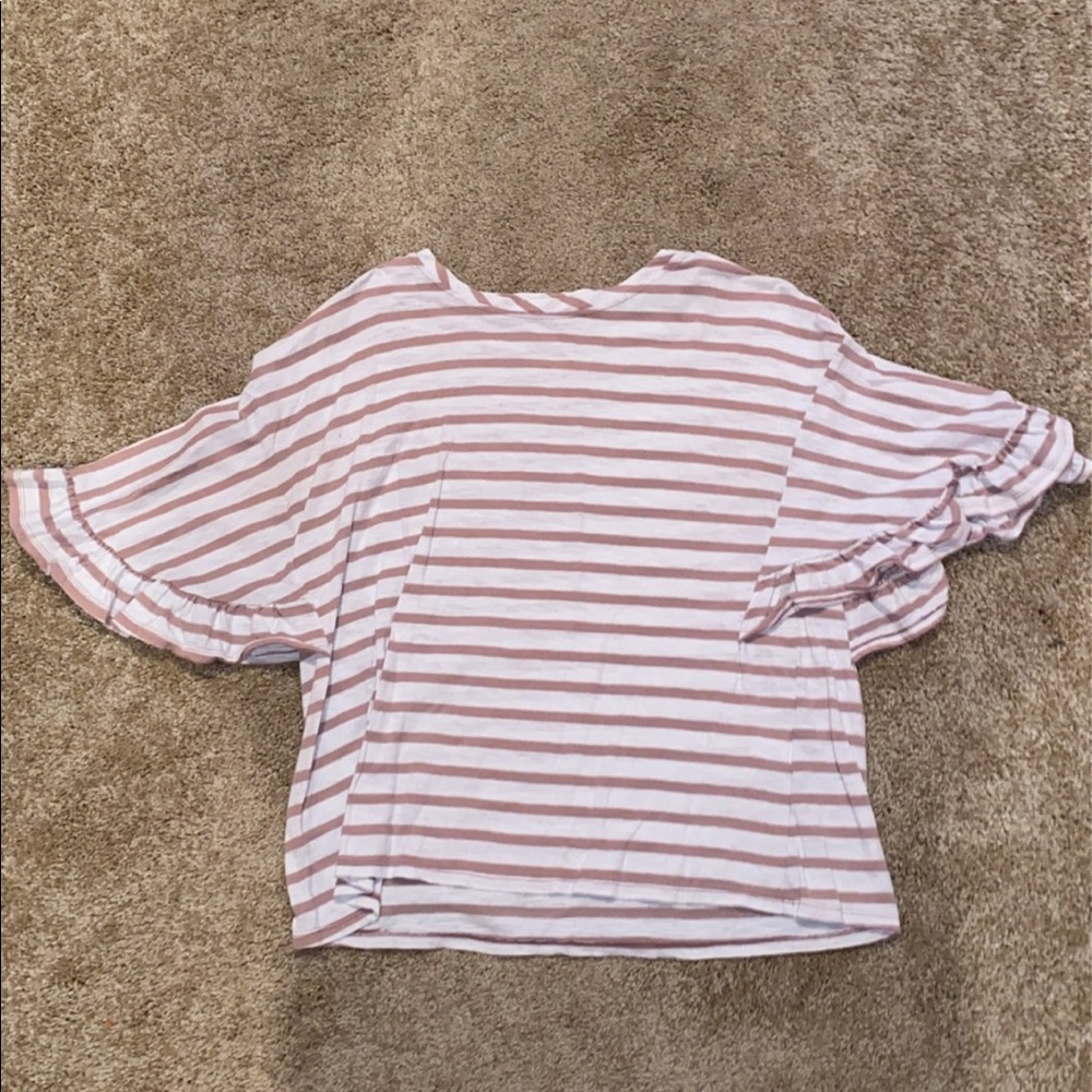 Stripped ruffle t-shirt